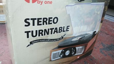 Stereo turntable