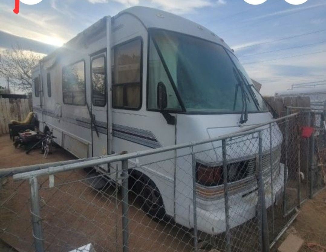 1993 fourwinds 70000