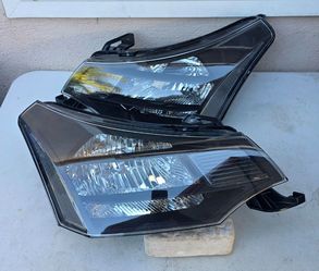 08-11 Ford Focus Headlights Luces Micas Calaveras Faros Faroles Focos Headlamps