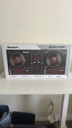 Numark Mixtrack Platinum FX