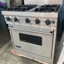 30” Viking All Gas Range,,,(Sun Valley 91352)