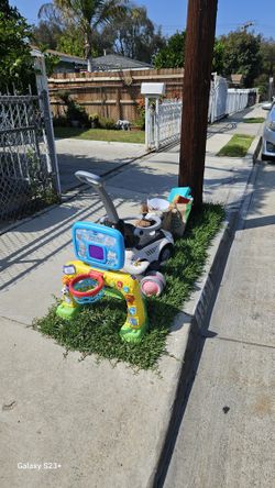 Free Toys 13431 Obispo Ave 90723