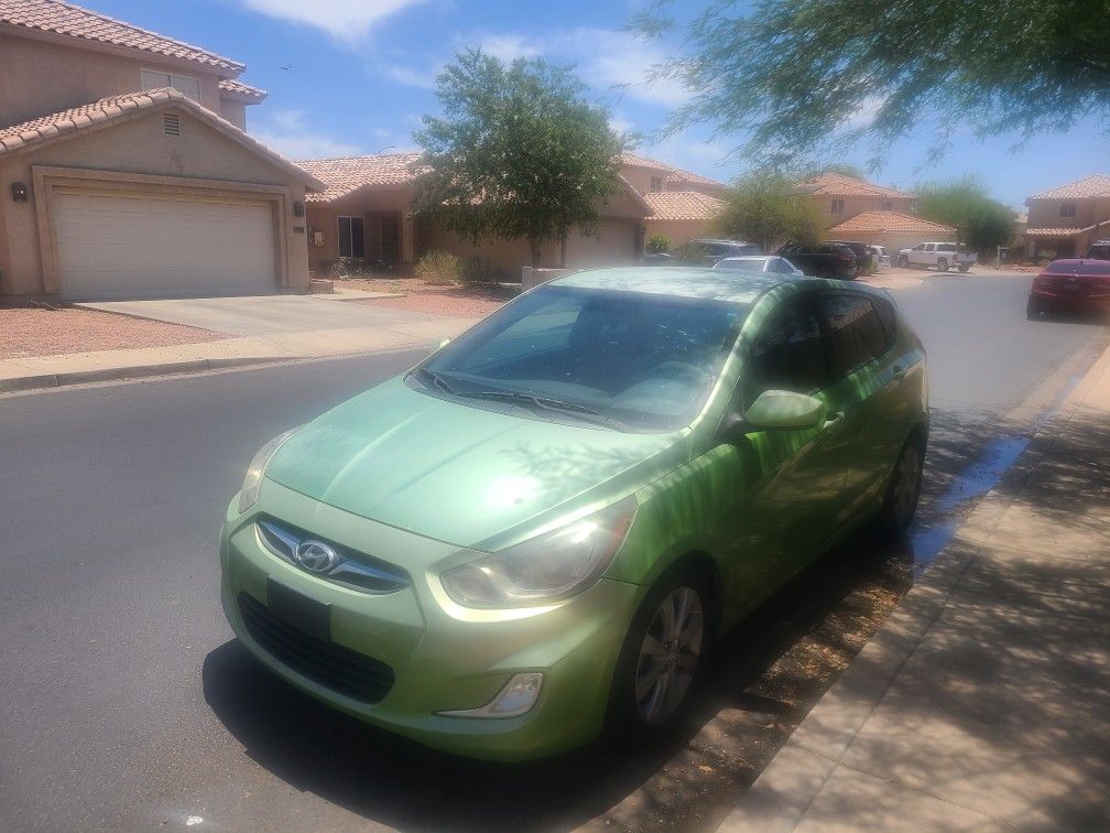 2012 Hyundai Accent