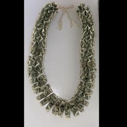 Graduation Money Lei