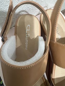 New CHINESE LAUNDRY SIZE 81:2