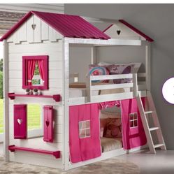 Beautiful Twin size bunk beds 