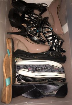 Shoes / sandals / heels / wedges