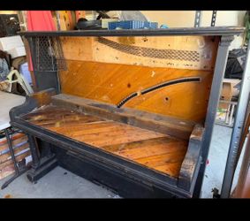 Free vintage piano Bar/ desk