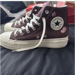 Women Converse 