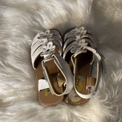 Color: White, Size 9 