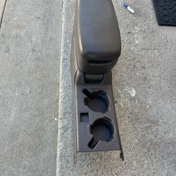 2003.  Toyota Tacoma. Center Consola   Parts