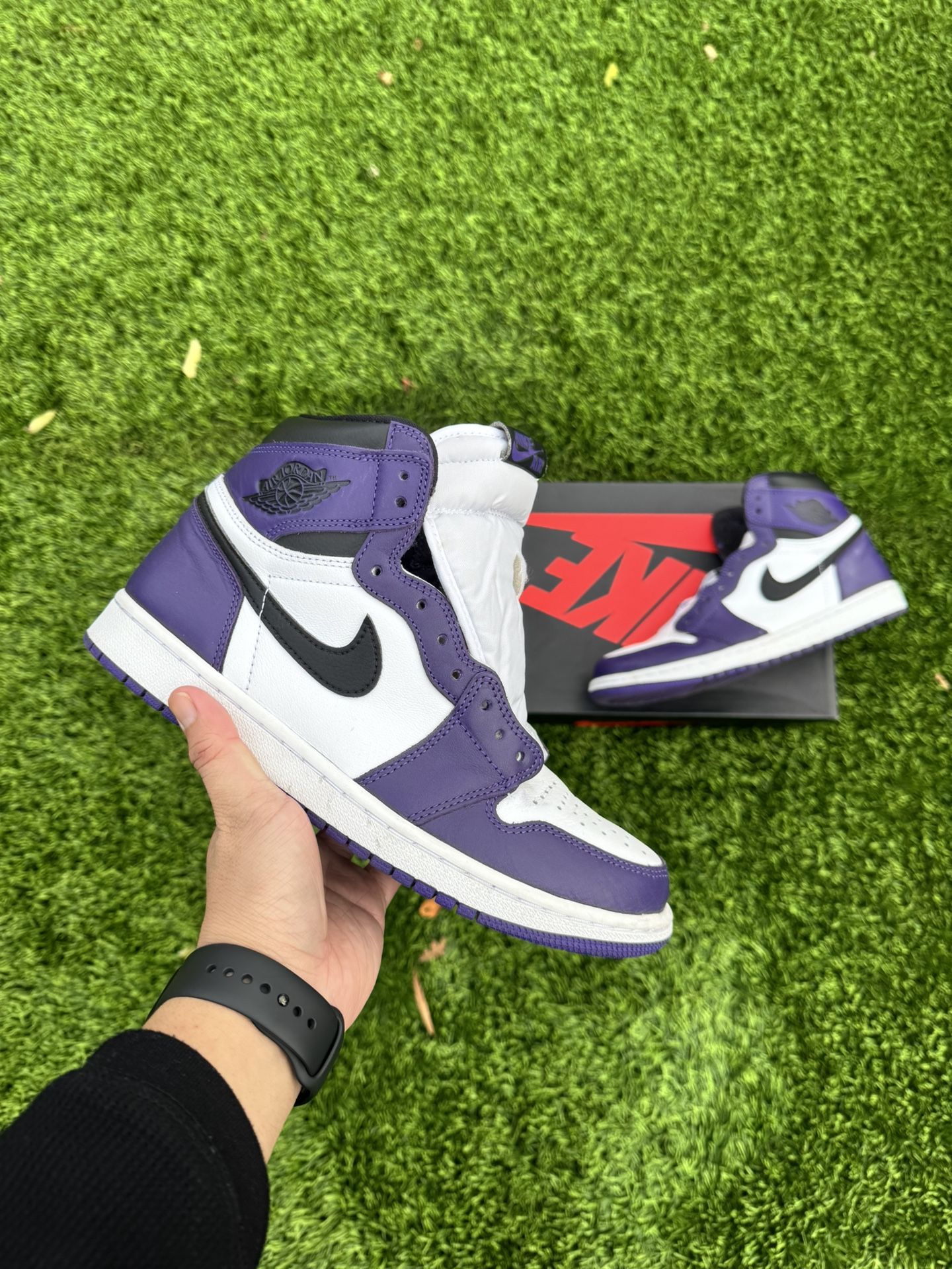 Air Jordan 1 "Court Purple" (sz 9)