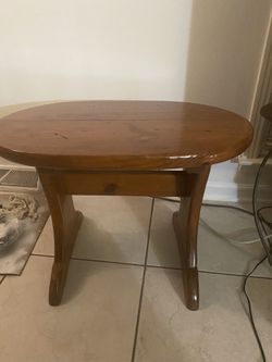 2 vintage wood end tables