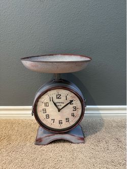 Vintage-Style Double-Sided Scale Clock Decor