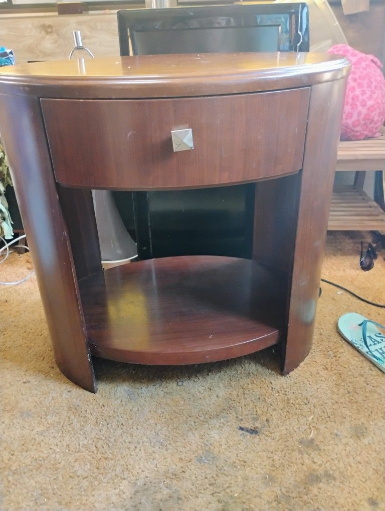 Montague Side Table