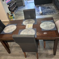 Dinning Table 