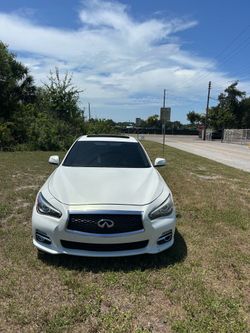 2015 Infiniti Q50