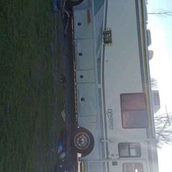 1999 Fleetwood Discovery