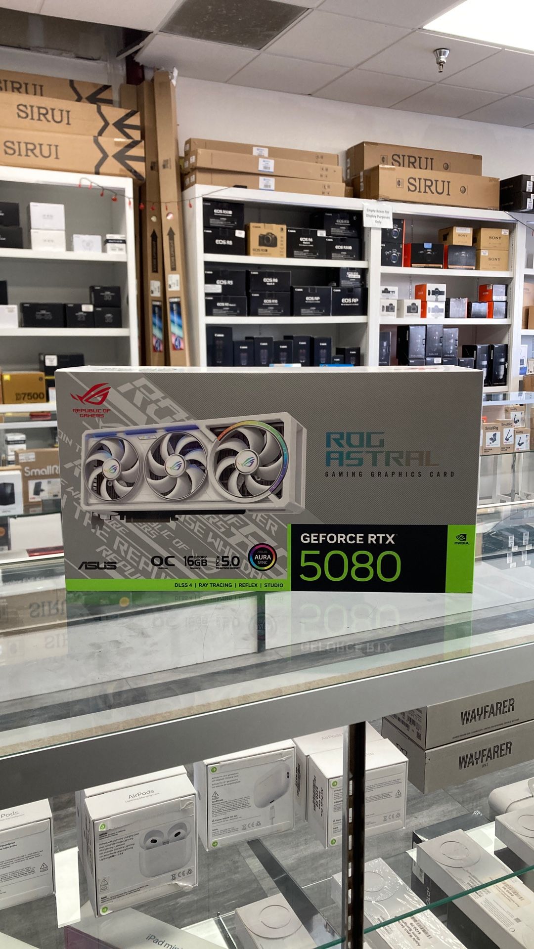 GeForce RTX 5080 Rog astral Graphics Card 16GB OC Edition