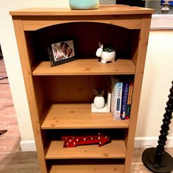 3 Tier shelve/book case