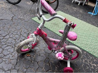 Girls bike