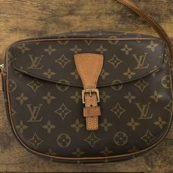 Louis Vuitton Shoulder Bag 