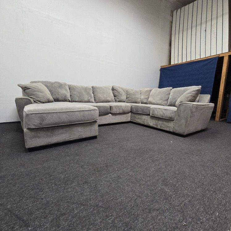 FREE DELIVERY! Very Comfortable Large Gray Sofa Couch Sectional With Washable Pillows