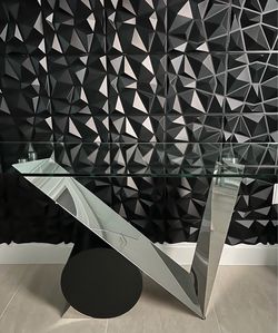 GLASS V CONSOLE TABLE