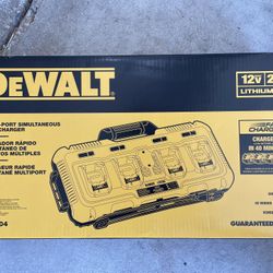 DCB104 - Dewalt Fast Charger 