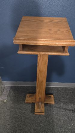 Oak Podium