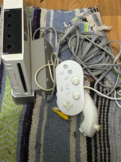 Nintendo Wii Console with Classic Controller and Nunchuk