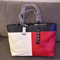 Tommy Hilfiger Purse