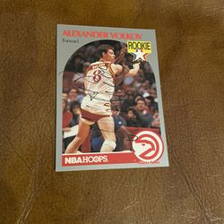 ALEXANDER VOLKOV ROOKIE AUTOGRAPHED 1990 NBA HOOPS ATLANTA HAWKS # 34 BASKETBALL CARD FOR ONLY $24.00