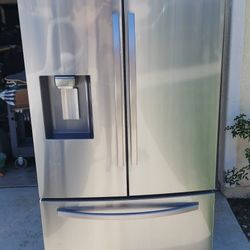 Samsung French Door Refrigerator 