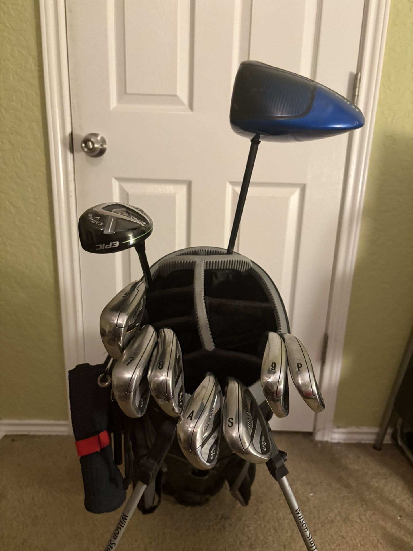 Right Handed Callaway Mavrik Irons Golf Set