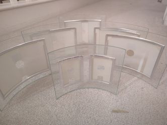 Curved Glass Picture Frames Set