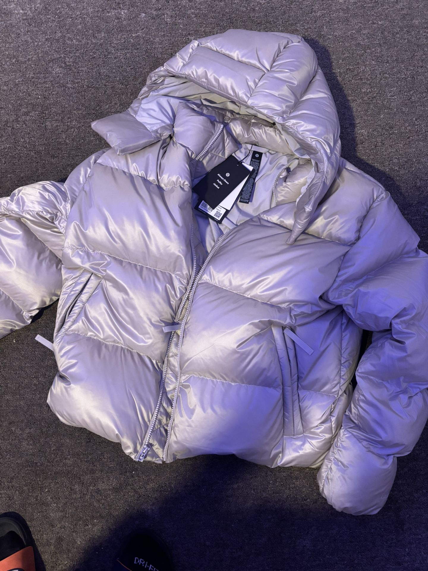 LULULEMON BUFFER JACKET