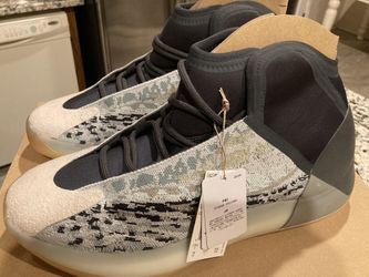 YEEZY QNTM “Sea Teal” Sneakers 