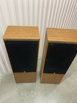 Pair of Floor Standing Tower Speakers