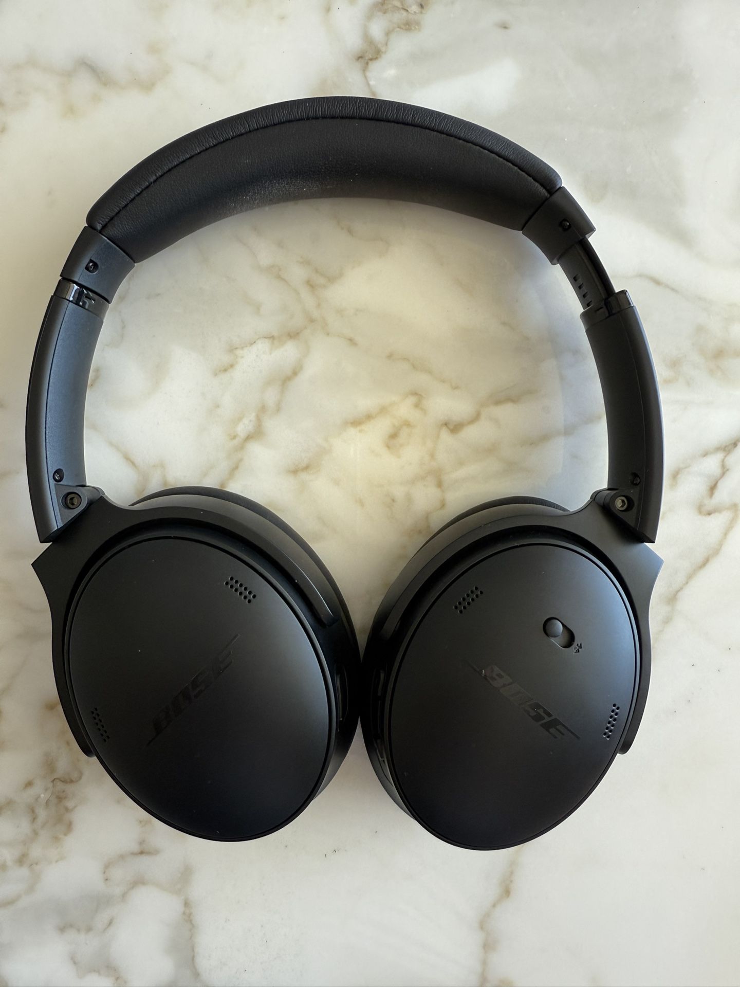 Bose QuietComfort Headphones Like New