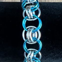 Chainmaille  Helm Bracelet (Teal & Silver )