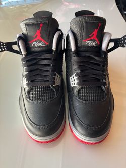 Air Jordan 4 Retro Bred Sneakers