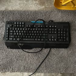 Logitech G910