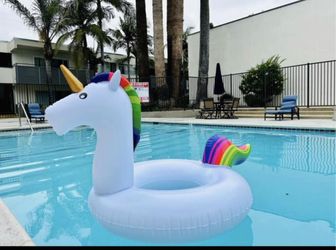 New large unicorn floatie
