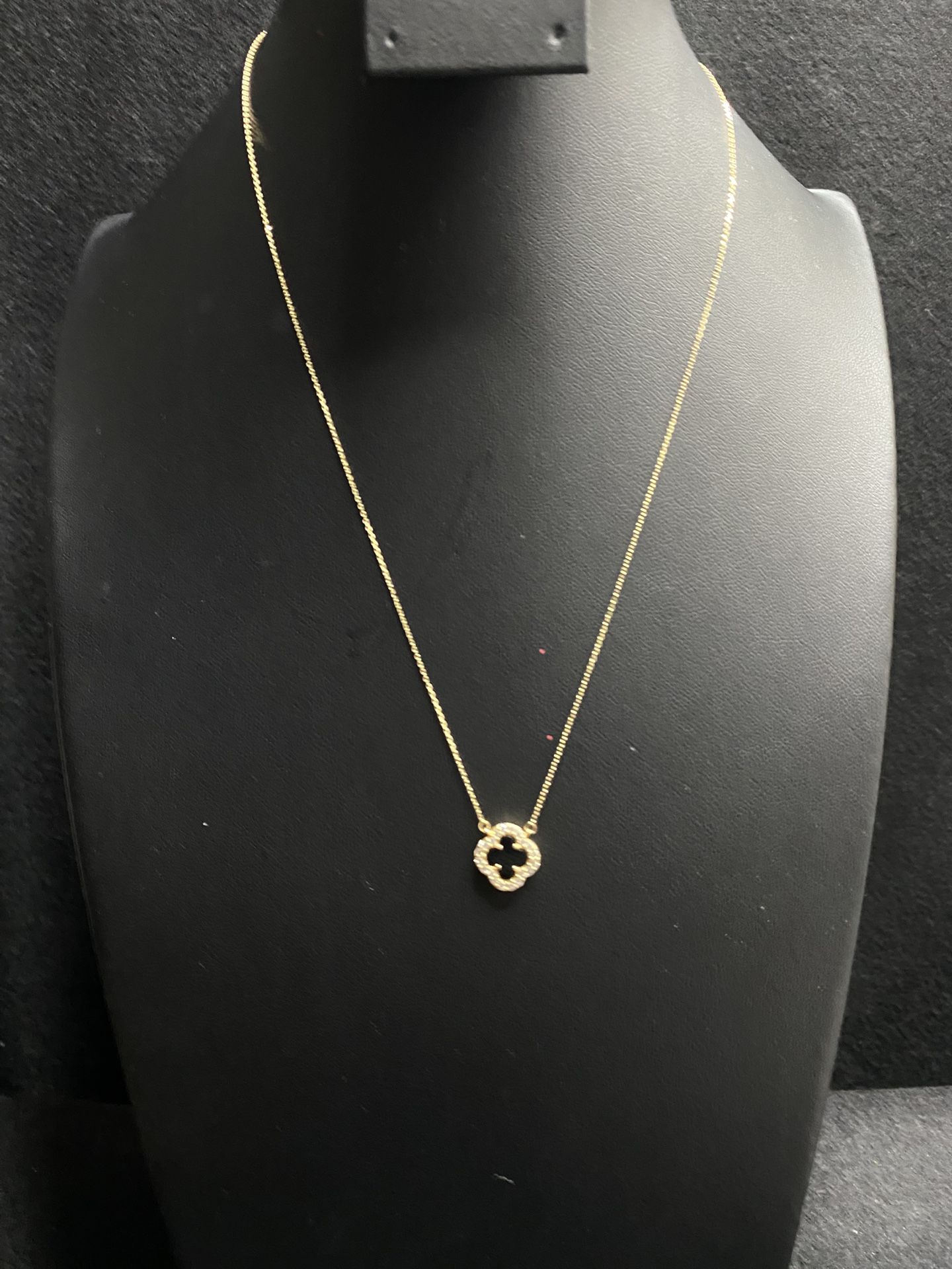 14k Gold Clover Necklace 16”-18”