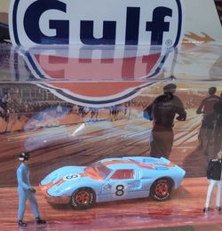 M2 Machines 1966 Ford GT40 MK II Gulf Oil Edition Dharma. Chase Limited 1/750!