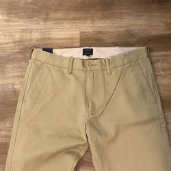 2 new pants with tag