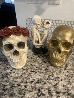 Halloween Decor