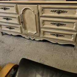 Drexel  Heritage Dresser/Mirror/Queen Headboard/2 Night Stands