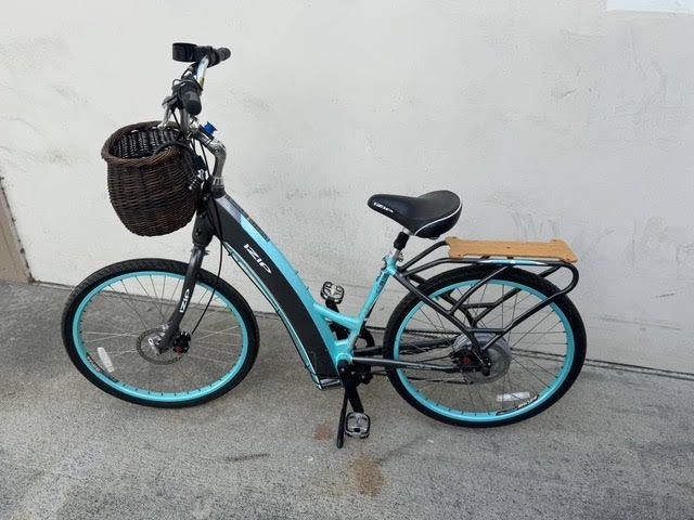 Izip E3 Metro Electric Bike 2014 Model Excellent